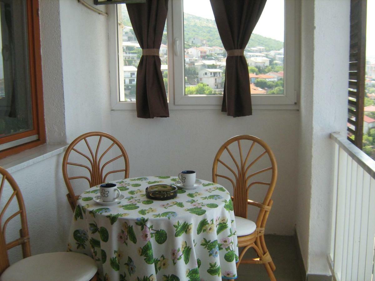 Apartment Diklic Senj  Buitenkant foto